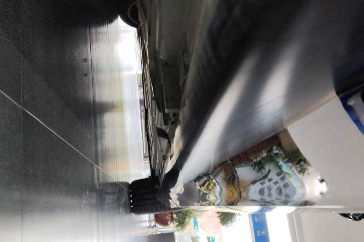 Used Mercedes-Benz E-Class 2023 E 300 L Luxury Model Right Side Sill
