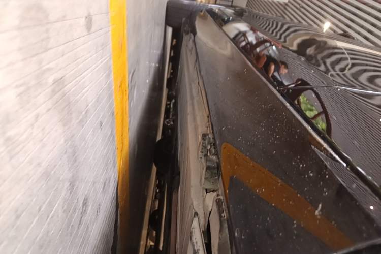 Used Mercedes-Benz E-Class 2023 Revised E 300 L Prestige Edition Right Side Sill