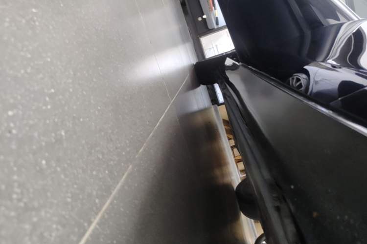 Used Mercedes-Benz E-Class 2023 Facelift E 260 L Right Side Sill