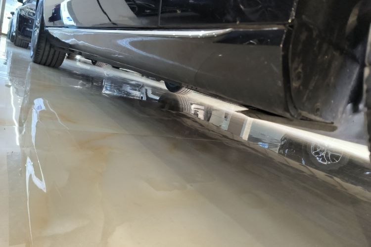 Used Mercedes-Benz E-Class 2023 E 260 L Right Side Sill