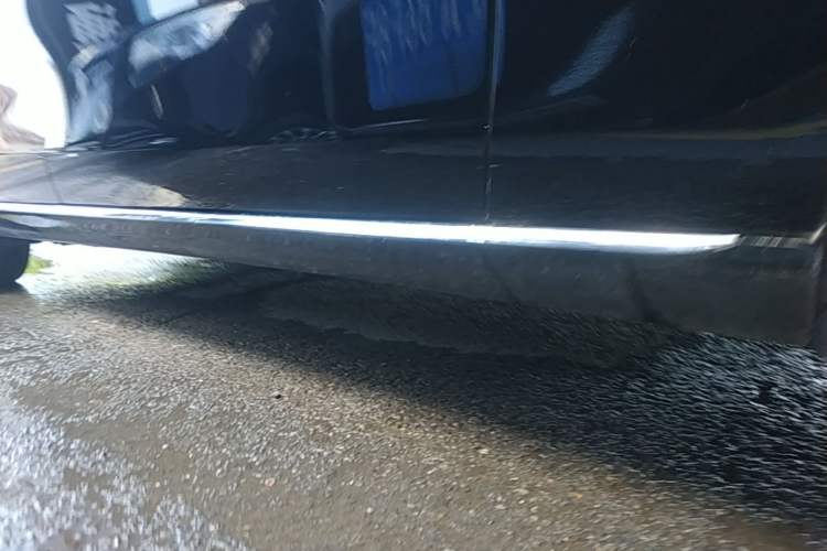 Used Mercedes-Benz E-Class 2023 E 260 L Right Side Sill