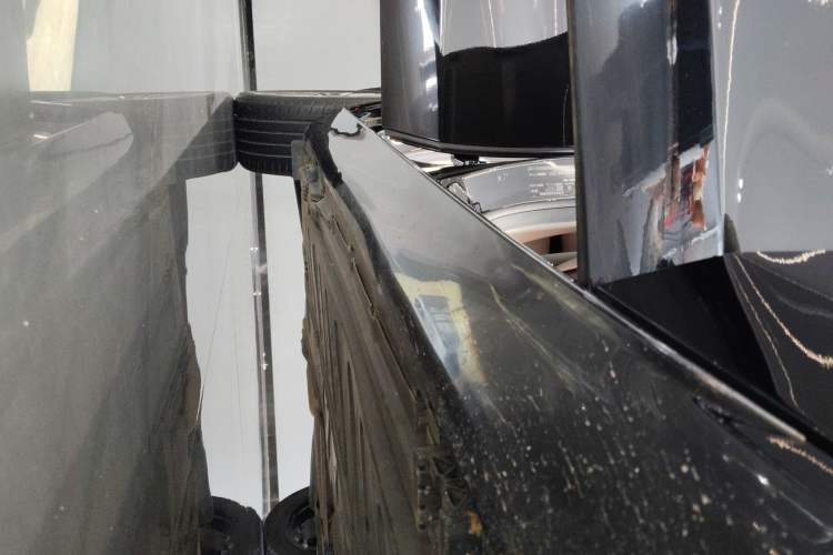 Used Mercedes-Benz E-Class 2023 Facelift E 260 L Right Side Sill