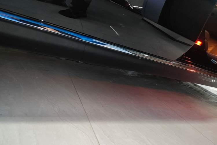 Used Mercedes-Benz E-Class 2023 E 260 L Right Side Sill