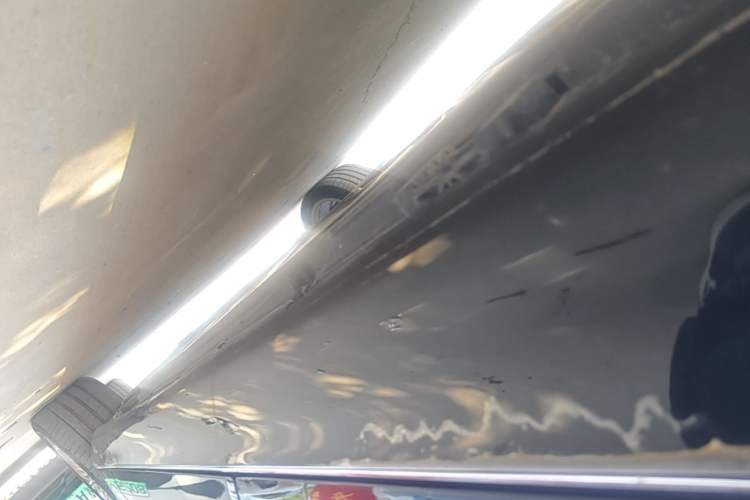 Used Mercedes-Benz E-Class 2023 Updated E 300 L Fashion Edition Right Side Sill
