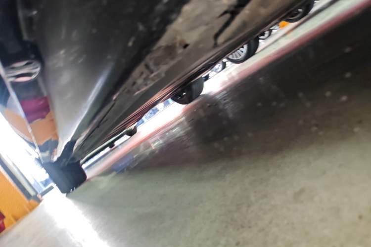 Used Mercedes-Benz E-Class 2023 Facelift E 260 L Right Side Sill