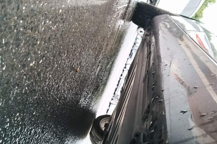 Used Mercedes-Benz E-Class 2023 E 300 L Luxury Model Right Side Sill