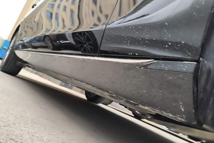 Used Mercedes-Benz E-Class 2023 Facelift E 260 L Right Side Sill