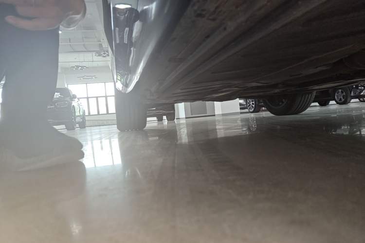 Used Mercedes-Benz E-Class 2023 Facelift E 260 L Right Side Sill