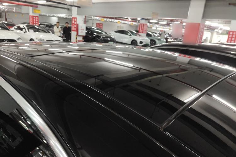 Used Mercedes-Benz E-Class 2023 E 300 L Sporty and Stylish Model Roof