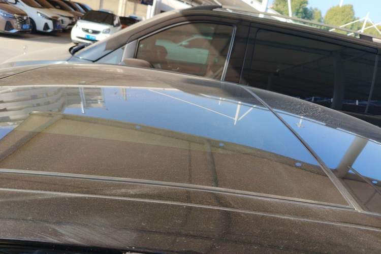 Used Mercedes-Benz E-Class 2023 E 300 L Stylish Model Roof