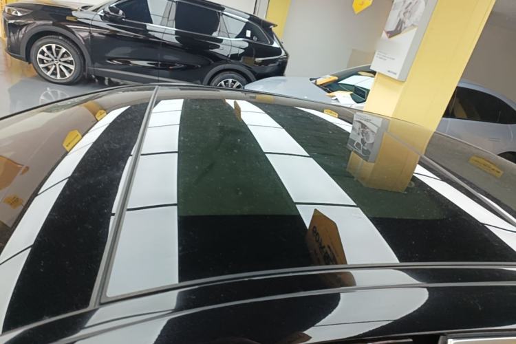 Used Mercedes-Benz E-Class 2023 E 300 L Stylish Model Roof