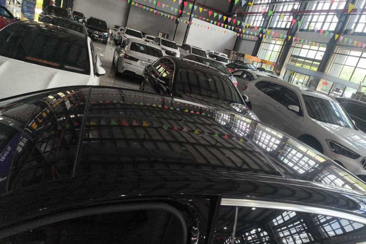 Used Mercedes-Benz E-Class 2023 E 260 L Roof