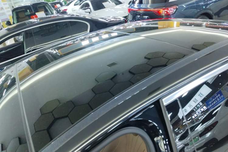 Used Mercedes-Benz E-Class 2023 E 300 L Stylish Model Roof