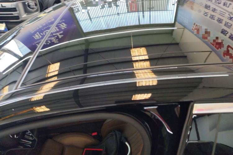 Used Mercedes-Benz E-Class 2023 E 260 L Roof