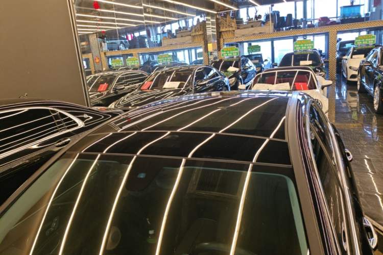 Used Mercedes-Benz E-Class 2023 E 300 L Luxury Model Roof