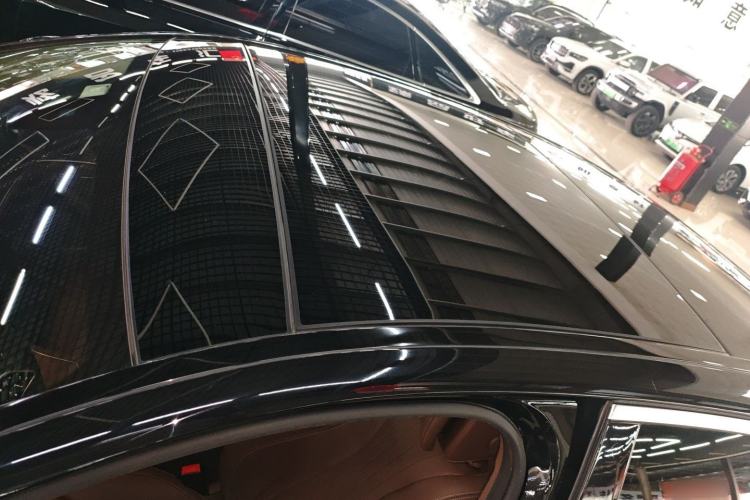 Used Mercedes-Benz E-Class 2023 E 260 L Roof