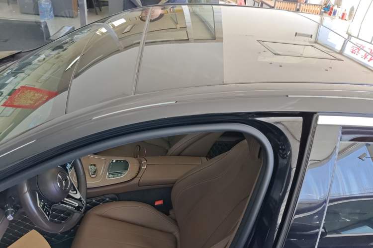 Used Mercedes-Benz E-Class 2023 E 300 L Luxury Model Roof