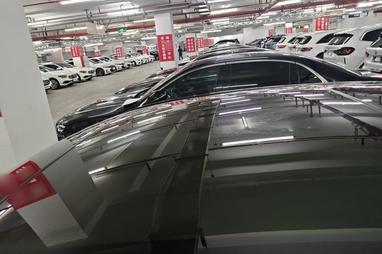 Used Mercedes-Benz E-Class 2023 Updated E 300 L Fashion Edition Roof
