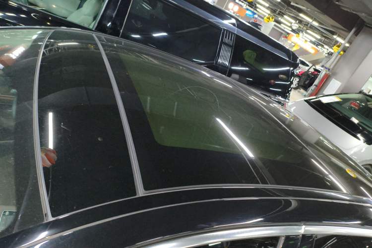 Used Mercedes-Benz E-Class 2023 Updated E 300 L Luxury Edition Roof