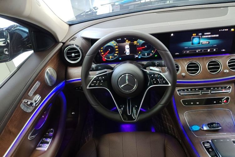 Used Mercedes-Benz E-Class 2023 E 300 L Luxury Model Steering Wheel
