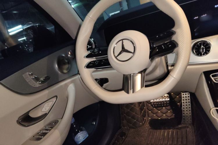 Used Mercedes-Benz E-Class 2023 E 260 Coupe Steering Wheel