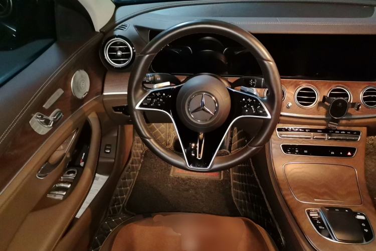 Used Mercedes-Benz E-Class 2023 E 300 L Luxury Model Steering Wheel
