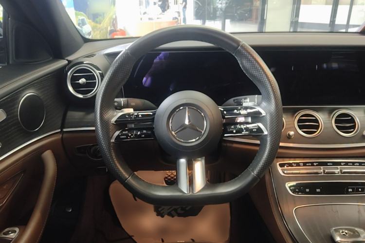 Used Mercedes-Benz E-Class 2023 E 260 L Sport Edition Steering Wheel