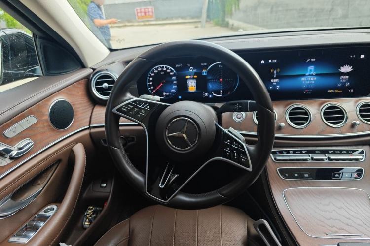 Used Mercedes-Benz E-Class 2023 E 300 L Stylish Model Steering Wheel