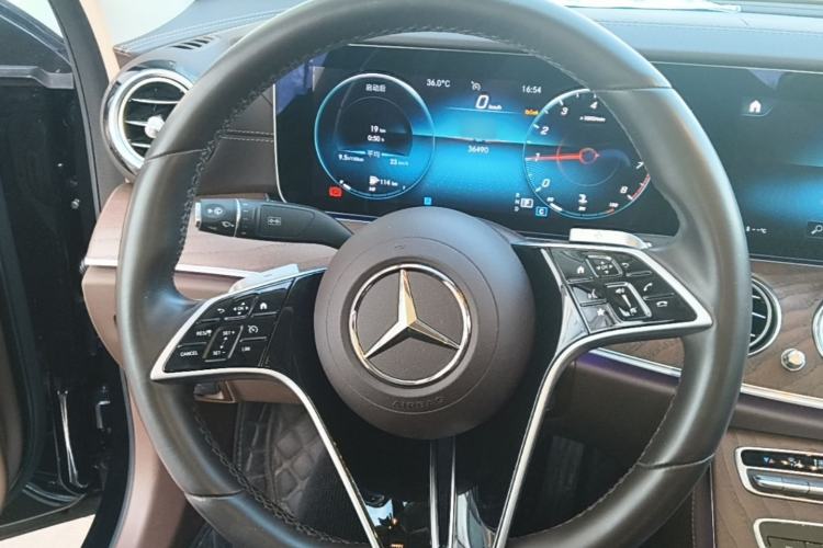Used Mercedes-Benz E-Class 2023 E 260 L Steering Wheel