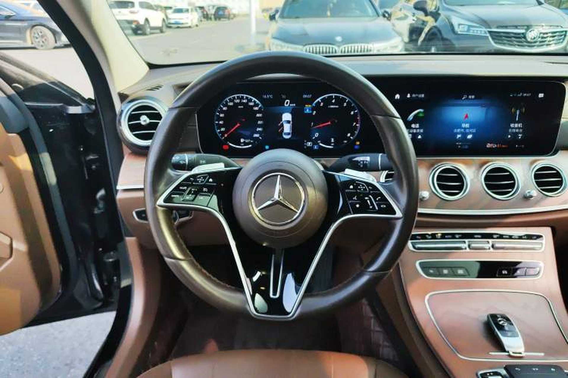 Used Mercedes-Benz E-Class 2023 E 300 L Luxury Model Steering Wheel