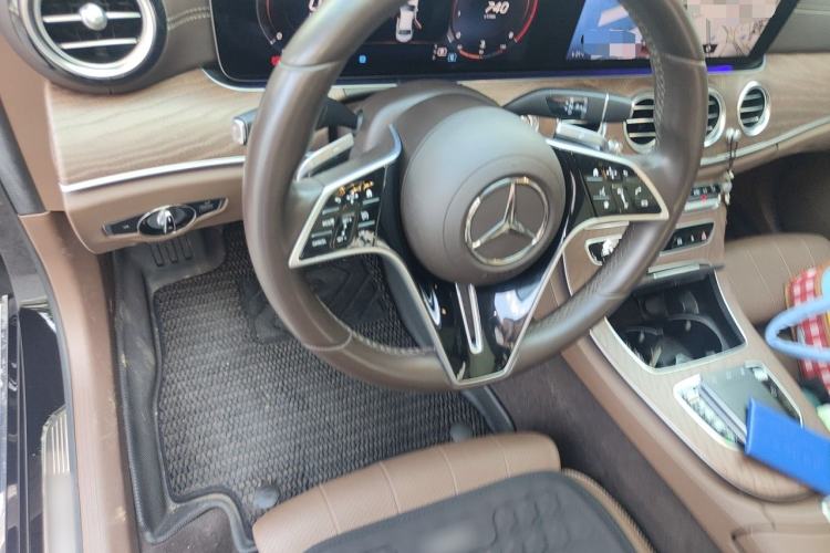 Used Mercedes-Benz E-Class 2023 Facelift E 260 L 4MATIC Steering Wheel