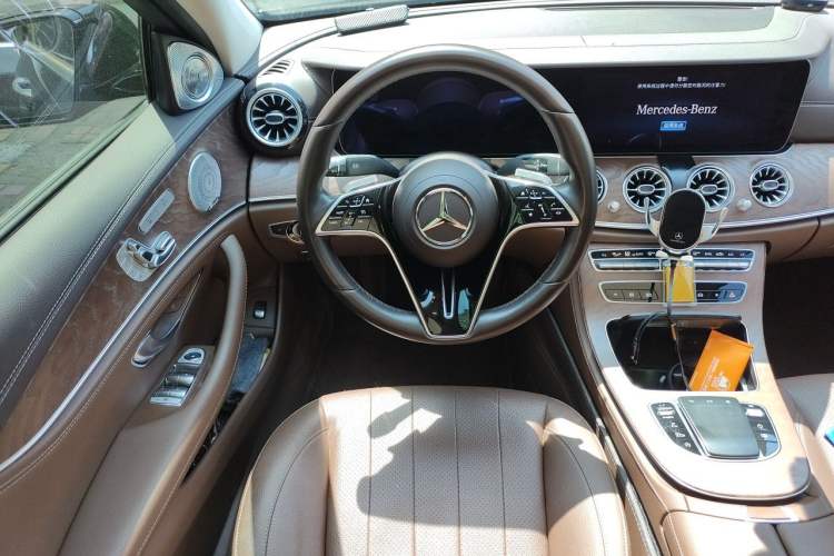 Used Mercedes-Benz E-Class 2023 E 300 L Luxury Model Steering Wheel