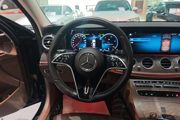 Used Mercedes-Benz E-Class 2023 Facelift E 260 L Steering Wheel