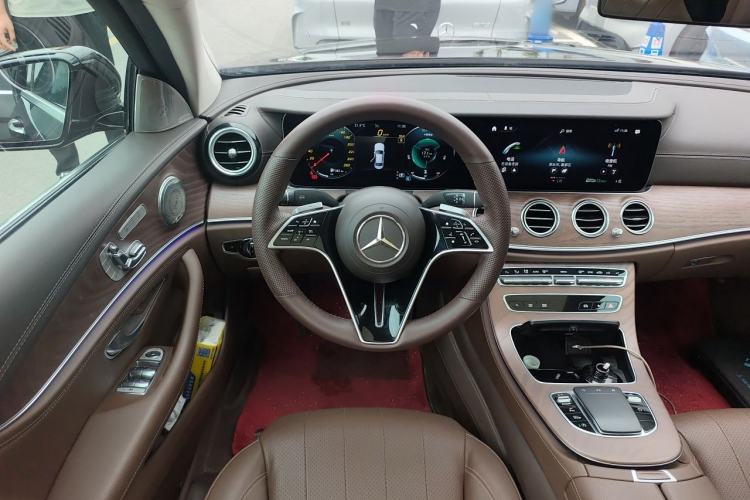 Used Mercedes-Benz E-Class 2023 E 300 L Stylish Model Steering Wheel