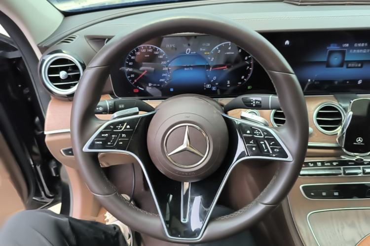 Used Mercedes-Benz E-Class 2023 Facelift E 260 L Steering Wheel