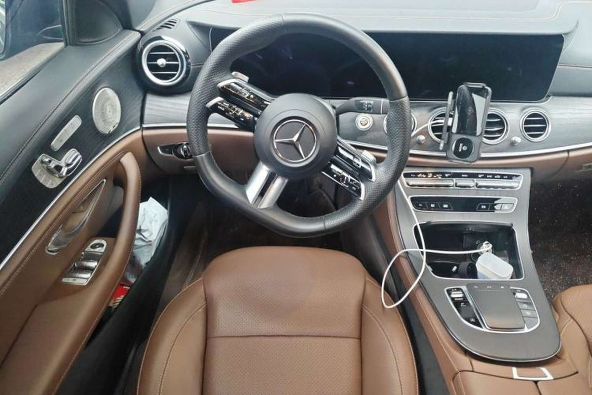 Used Mercedes-Benz E-Class 2023 E 300 L Sport Luxury Edition Steering Wheel