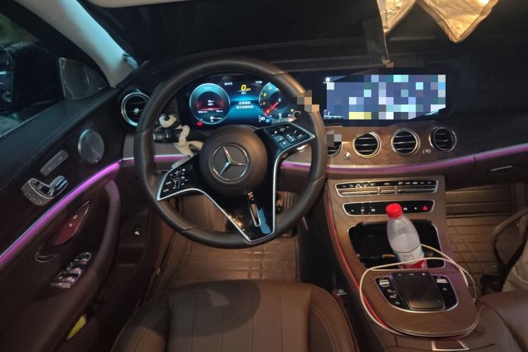 Used Mercedes-Benz E-Class 2023 Updated E 300 L Fashion Edition Steering Wheel