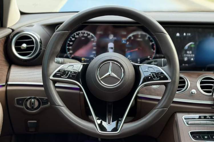 Used Mercedes-Benz E-Class 2023 E 300 L Stylish Model Steering Wheel