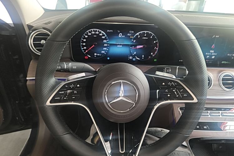 Used Mercedes-Benz E-Class 2023 Facelift E 260 L Steering Wheel