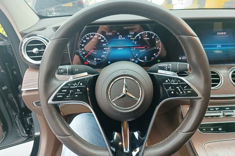 Used Mercedes-Benz E-Class 2023 E 300 L Stylish Model Steering Wheel