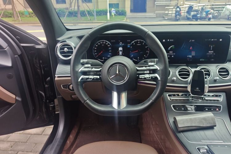 Used Mercedes-Benz E-Class 2023 E 300 L Sporty and Stylish Model Steering Wheel