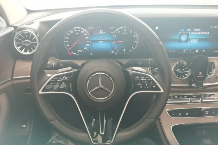Used Mercedes-Benz E-Class 2023 Facelift E 260 L Steering Wheel