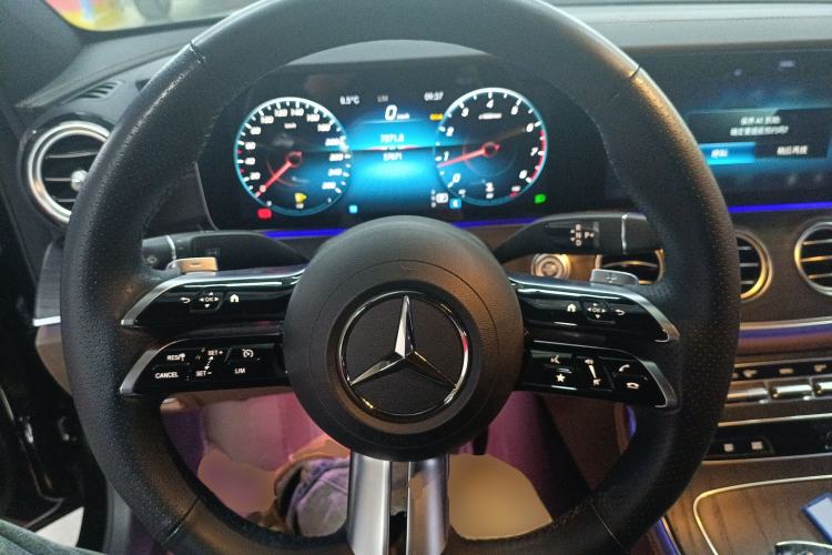 Used Mercedes-Benz E-Class 2023 Restyled E 300 L Sport Luxury Edition Steering Wheel