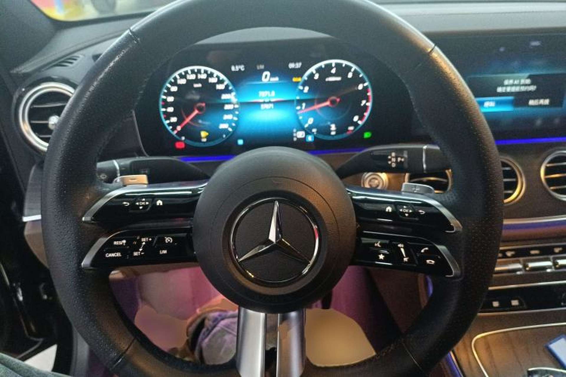 Used Mercedes-Benz E-Class 2023 Restyled E 300 L Sport Luxury Edition Steering Wheel