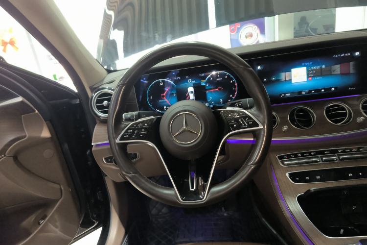 Used Mercedes-Benz E-Class 2023 E 260 L Steering Wheel