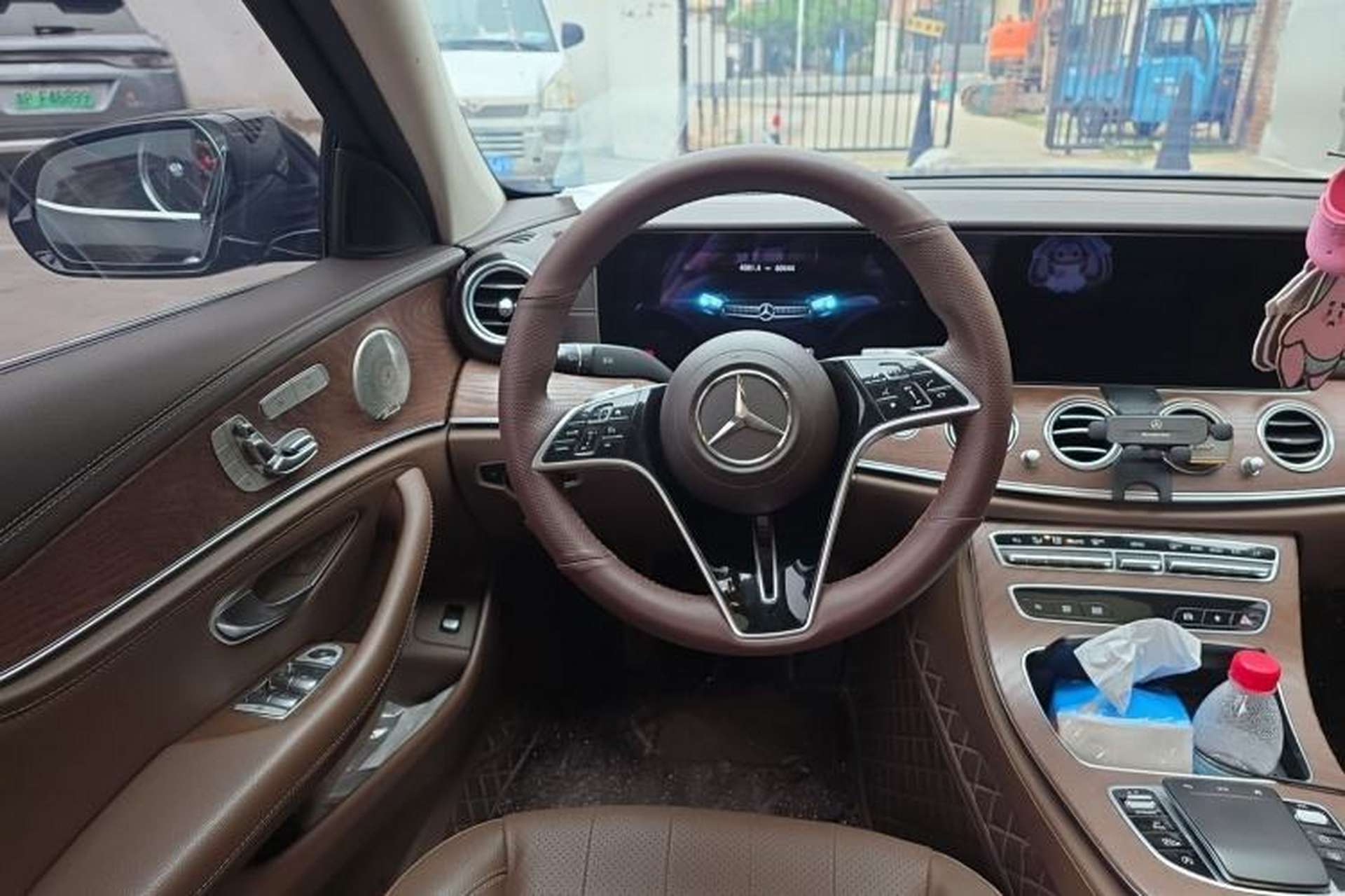 Used Mercedes-Benz E-Class 2023 E 300 L Luxury Model Steering Wheel