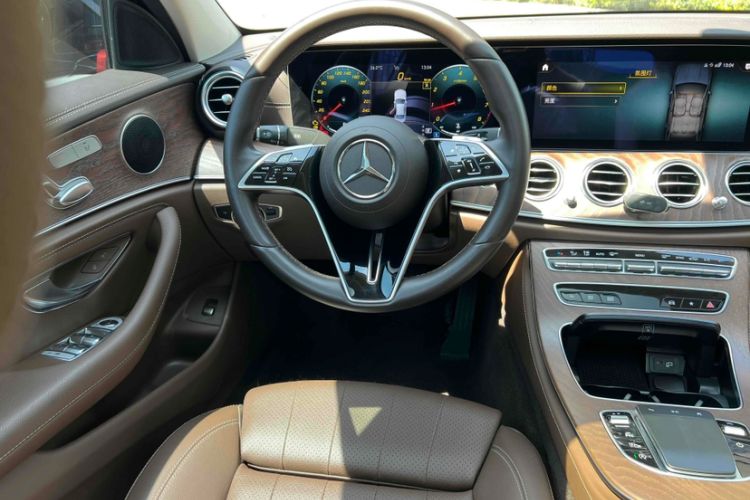 Used Mercedes-Benz E-Class 2023 E 260 L Steering Wheel