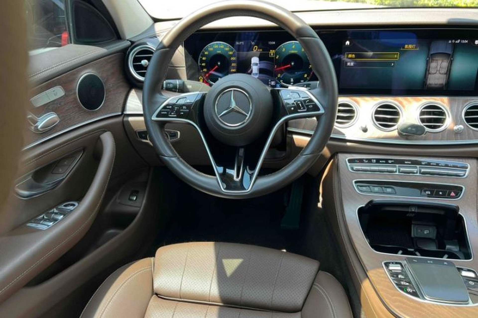 Used Mercedes-Benz E-Class 2023 E 260 L Steering Wheel