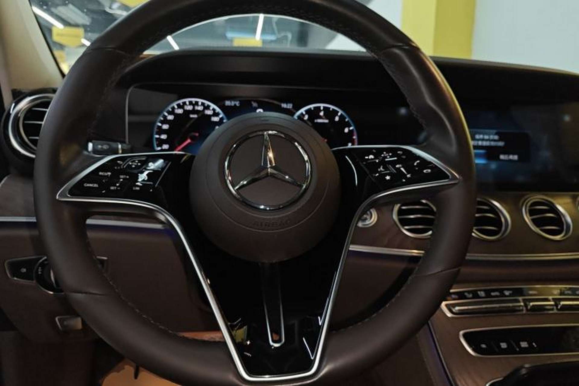 Used Mercedes-Benz E-Class 2023 E 300 L Stylish Model Steering Wheel