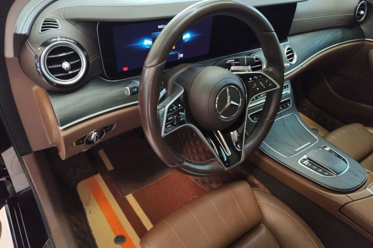 Used Mercedes-Benz E-Class 2023 E 260 L Steering Wheel